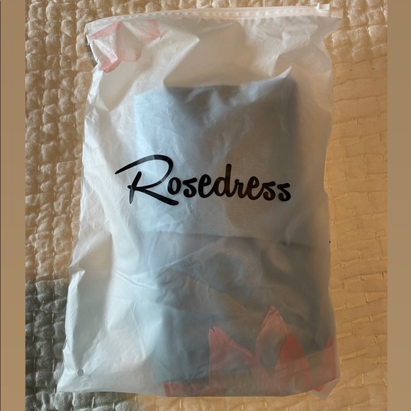 NWT Rosedress - Picture 5 of 5